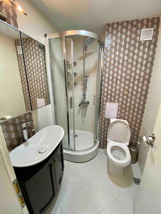 סופיה Stylish Magenta Apartment - Terrace & Free Parking מראה חיצוני תמונה